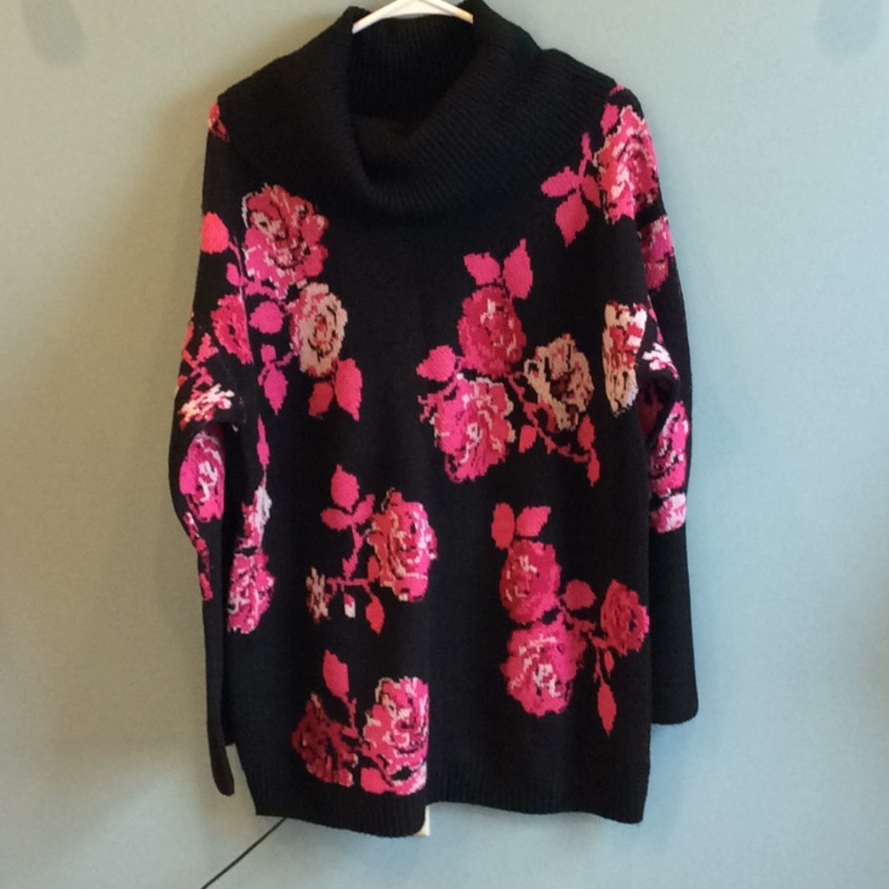 The Pioneer Woman Floral Sweater